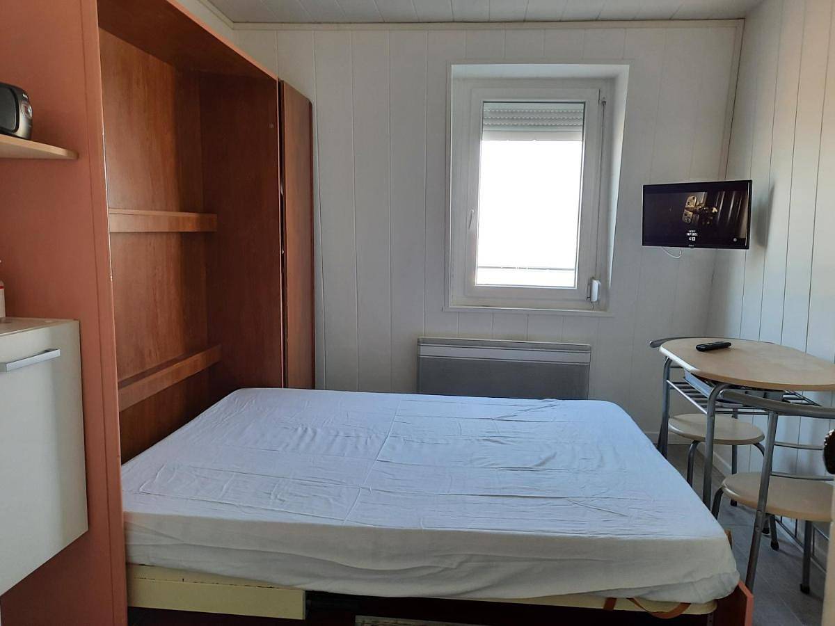 Appartement entier, One-Bedroom Apartment in Le Tréport, Région de Dieppe