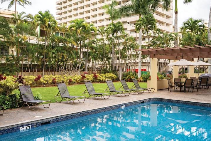 Bungalow para 4 personas, con balcón y piscina además de jardín y sauna en Oahu