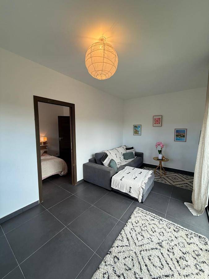 Chambre d’hôte pour 2 personnes, avec piscine ainsi que terrasse et jardin à Lecci - 3