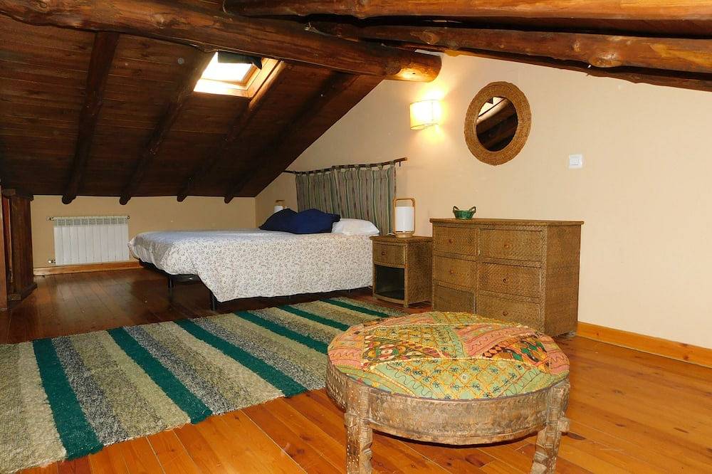 Ferienhaus-Hütte-Ensuite mit Bad-Bergblick-Casa Brincalobitos in Hoyos del Espino, Ávila und Umgebung