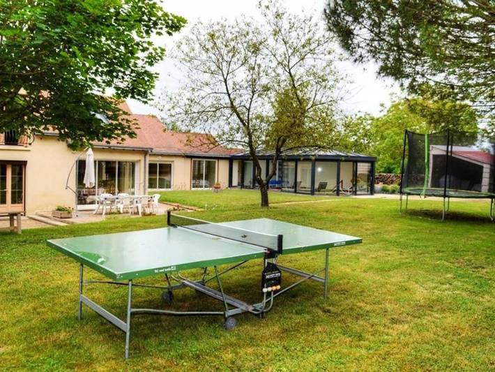 Location de vacances pour 9 personnes, avec piscine ainsi que terrasse et jardin à Assay - 4