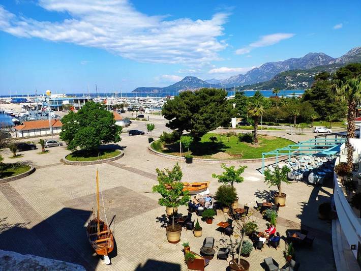 Apartament wakacyjny dla 4 osób, z Balkon i Taras oraz Widok w Bar