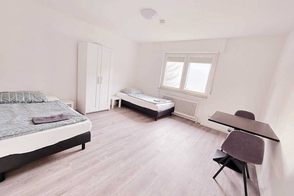 Ganze Wohnung, Apartments Efde Gmbh Ferienwohnung Gilden 1121 Apartment mit 6 Betten und Balkon in Heilbronn, Kurpfalz