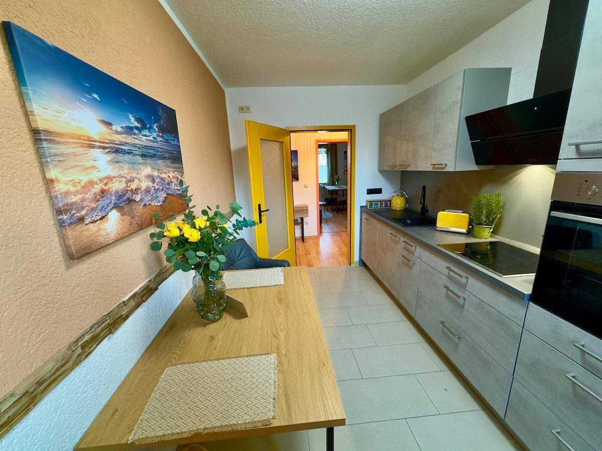 Ganze Wohnung, Ferienwohnung 2 im Beachhouse am Goitzschesee - strandnah, familienfreundlich & komfortabel in Bitterfeld, Bitterfeld-Wolfen
