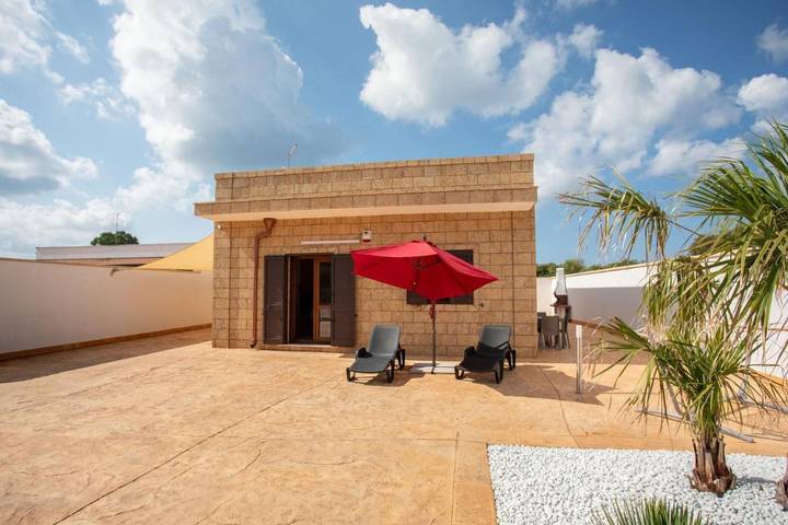 Casa vacanza per 6 persone, con giardino, adatto a famiglie con bambini a Torre Castiglione