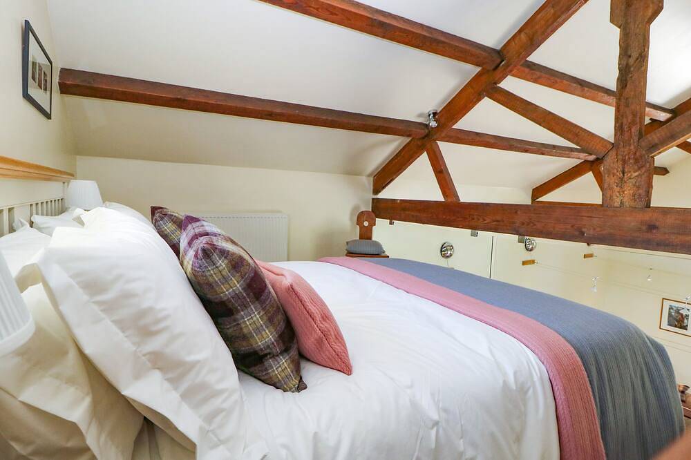The Barn, luxury holiday cottage, with a garden in Pateley Bridge in Nidderdale AONB