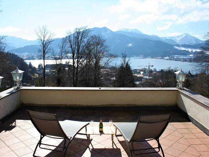 Ferienwohnung für 2 Personen, mit Ausblick und Seeblick sowie Terrasse am Tegernsee - 3