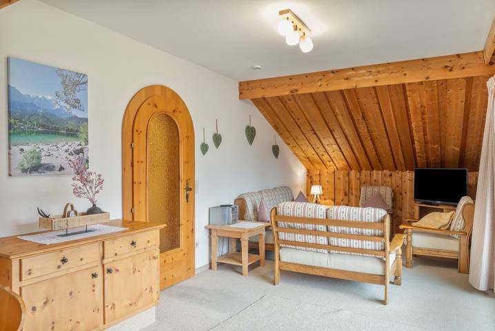 Ferienwohnung für 4 Personen, mit Balkon an der Zugspitzland - 2