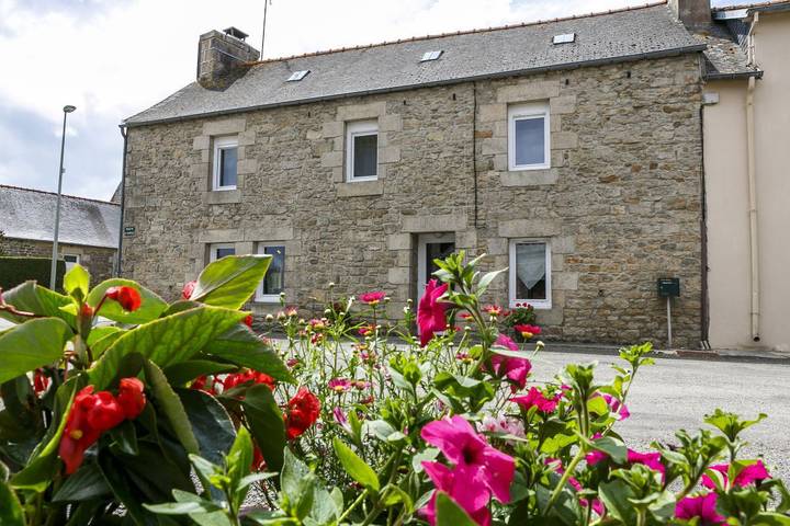 Gîte pour 5 personnes, avec Jardin à Lanvellec