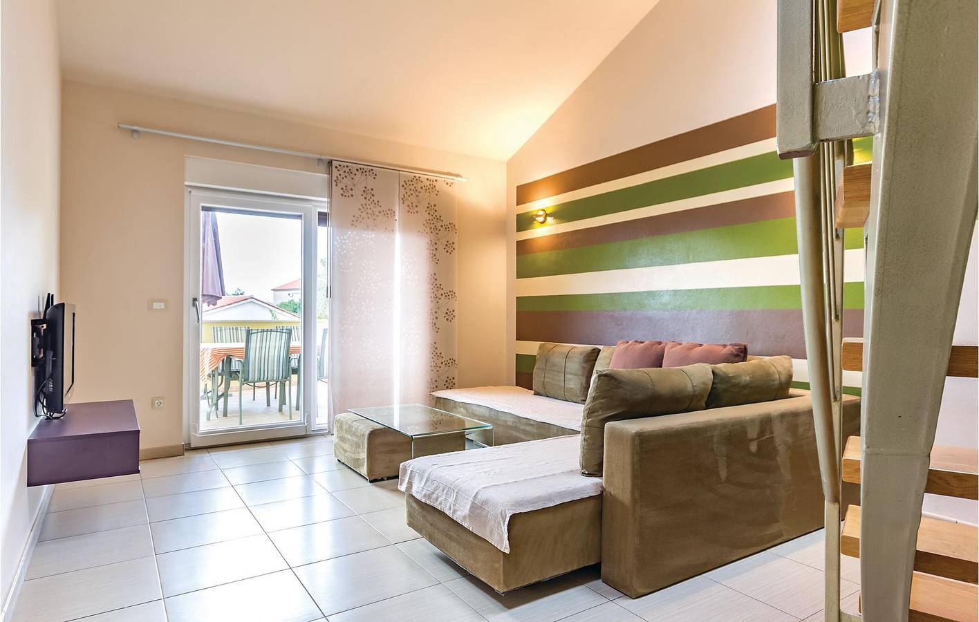 Holiday home for 10 people with terrace in Medulin City, Medulin