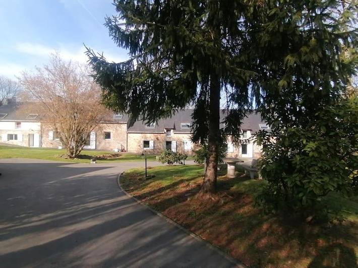 Location de vacances pour 4 personnes, avec piscine et jardin à Brandivy - 2