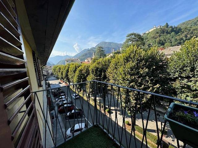 Gîte pour 5 personnes, avec vue et balcon à Varallo