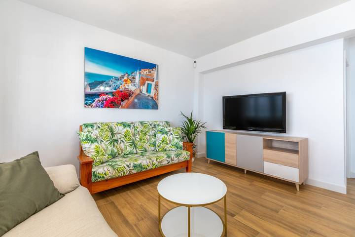 Vakantiehuis 'Posidonia' met Uitzicht op Zee, Privé Terras en Wifi in Las Calas, Torrevieja
