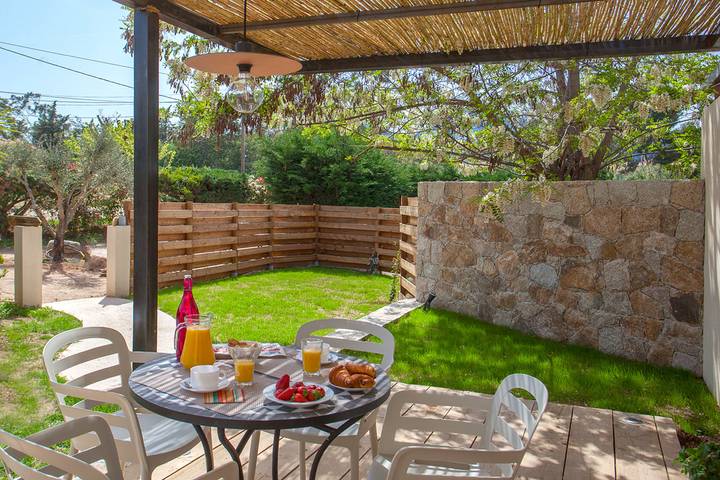 Ferienwohnung für 4 Personen, mit Terrasse und Garten sowie Pool in Calvi - 3