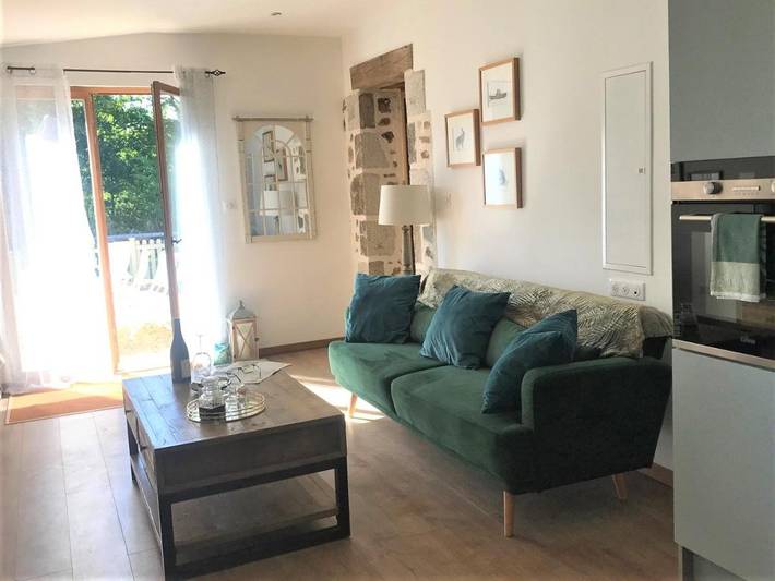 Location de vacances pour 4 personnes, avec Terrasse et Jardin à Oradour-Fanais