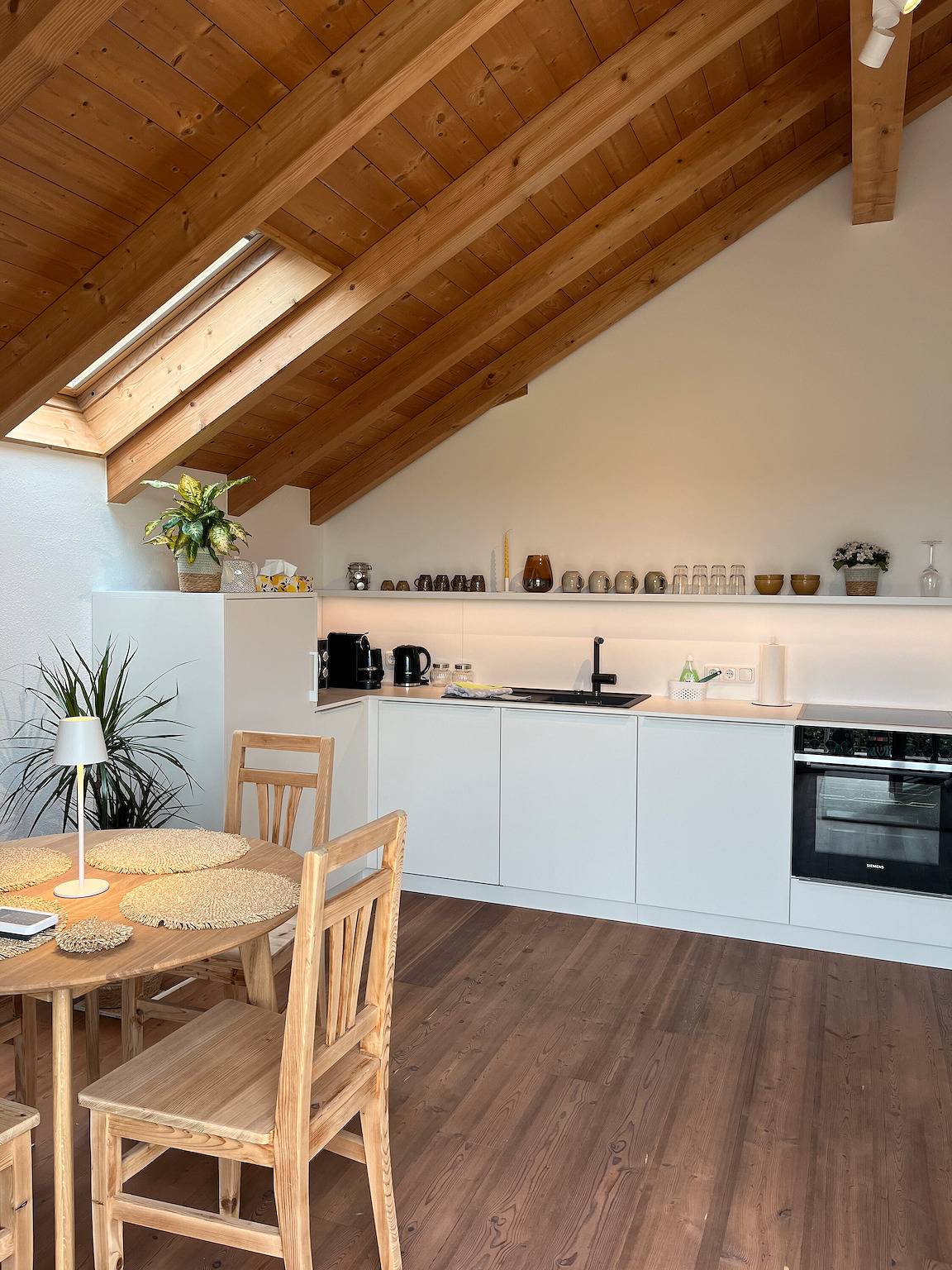 Ganze Wohnung, Apartment 'Monte Fiori' mit Balkon und Wlan in Anzing, Oberbayern
