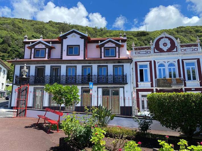 Casa de férias para 4 pessoas, com varanda e piscina em Velas