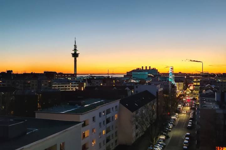 Ferienwohnung für 4 Personen, mit Balkon rund um die Havenwelten