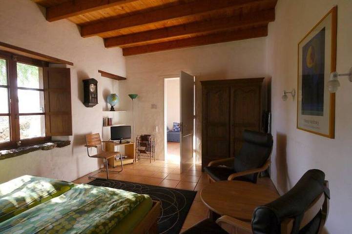 Gîte pour 3 personnes, avec piscine et jardin, animaux acceptés dans Guatiza - 2