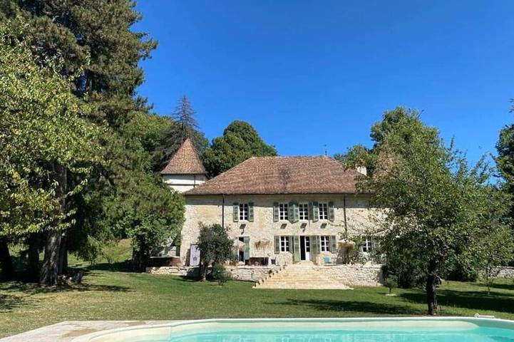 Châteaux pour 15 personnes dans l' Ain