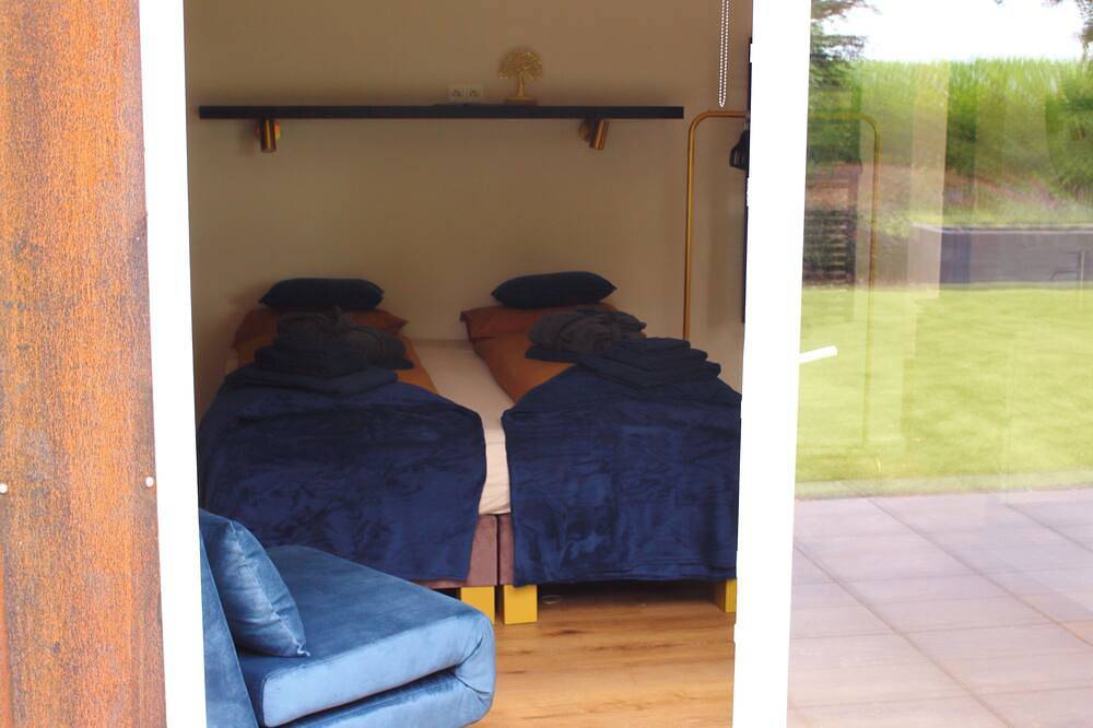 Zen-Bungalow no 7 with Forest serre, sauna and hottub in Hardenberg, Regio Zwolle