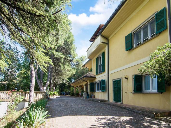 Villa für 6 Personen, mit Garten, kinderfreundlich in Marche - 2