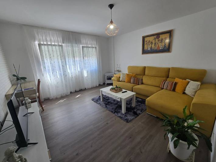 Apartamento entero, Apartamento espacioso con vistas al mar en O Grove, 110 m² in Praia de Rons (O Grove), O Grove