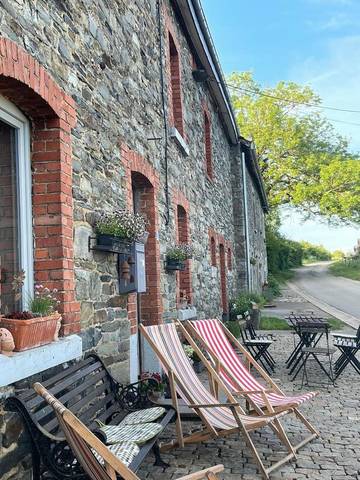 Location de vacances pour 6 personnes, avec terrasse et jardin dans Tillet