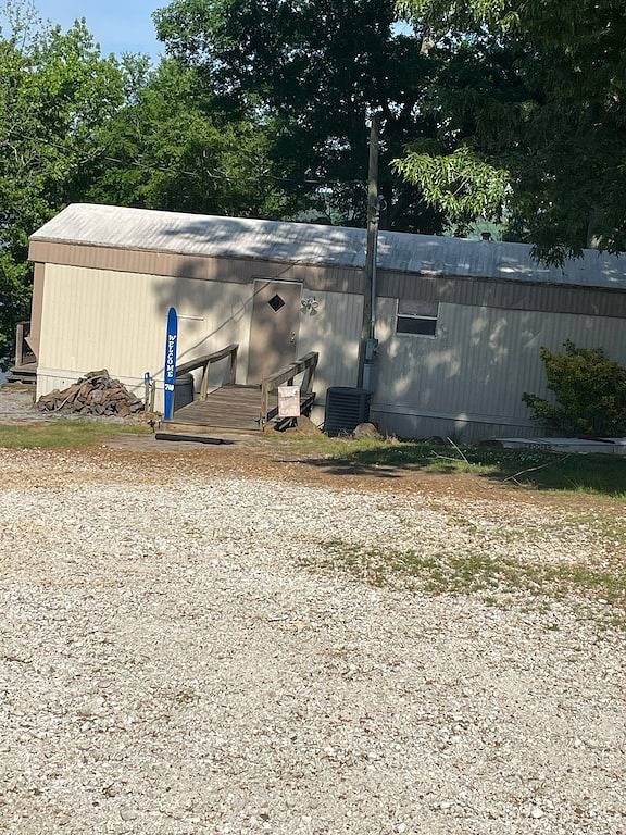 Waterfront on Ky lake ☀️ kayaks🕶️ in Kentucky Lake