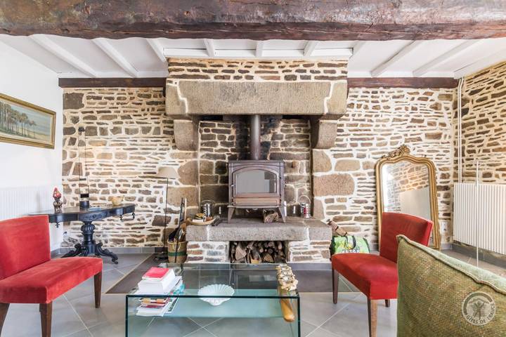 Gîte pour 4 personnes, avec jardin à Sourdeval