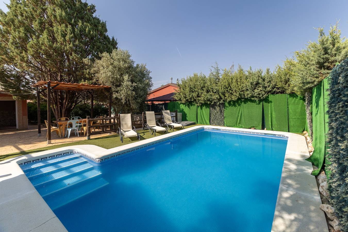 Ferienhaus 'Casa Fina' mit privatem Pool, Gemeinschaftsterrasse und Wi-Fi in Alarilla, Fuentidueña de Tajo