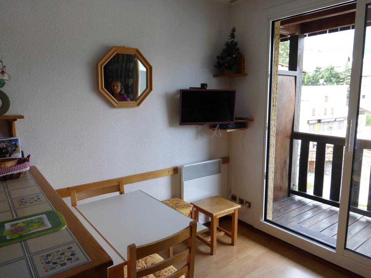 Estudio entero, Estudio 25m² en Sauze, balcón al suroeste, cerca de pistas in Le Sauze, Enchastrayes