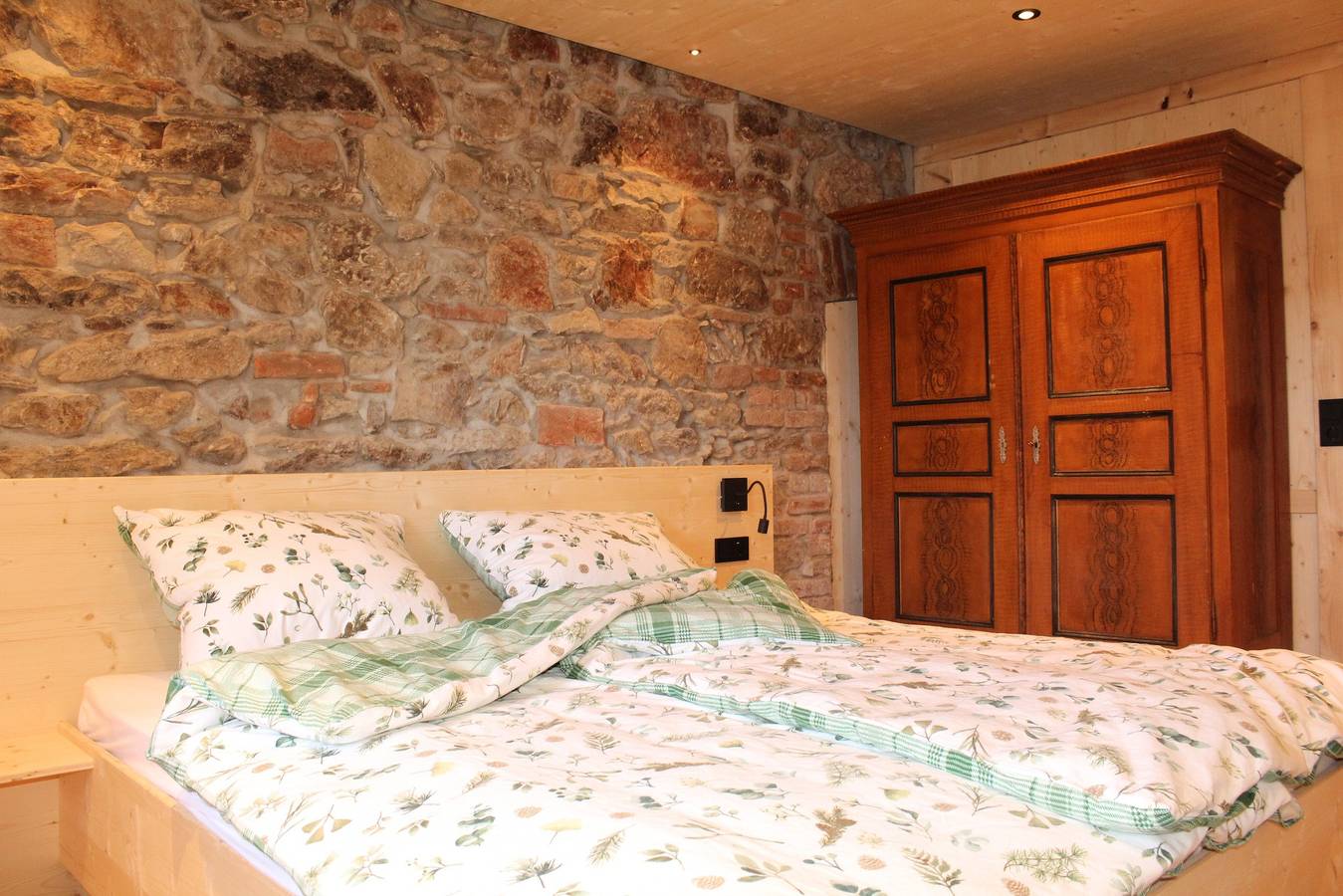 Ganze Wohnung, Ferienwohnung Hansemichelhof Schauinsland - modern,hell, hochwertig, Panoramablick, Garten mit Grill in Obermünstertal, Münstertal