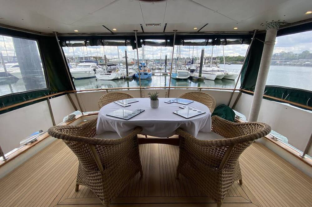 Classic Yacht Nadine with Hot Tub, Poole Harbour Bay in Poole, Poole Harbour