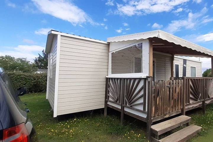 Camping pour 6 personnes, avec piscine ainsi que jardin et terrasse à Lattes