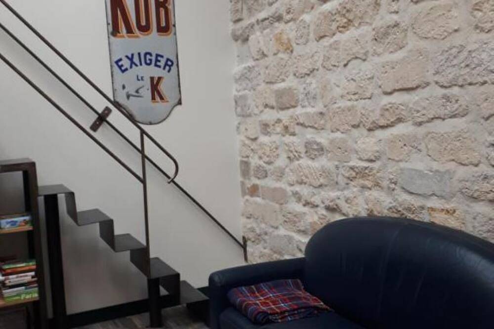 Appartement entier, La petite maison de Paris in Paris, Île de France