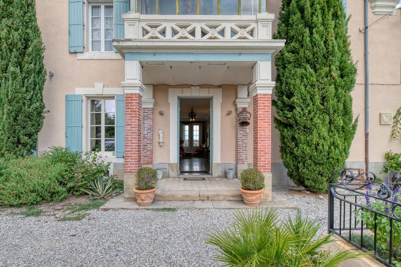 Ferienhaus 'Château' mit Bergblick, Balkon und Wlan in Souilhanels, Carcassonne und Umgebung