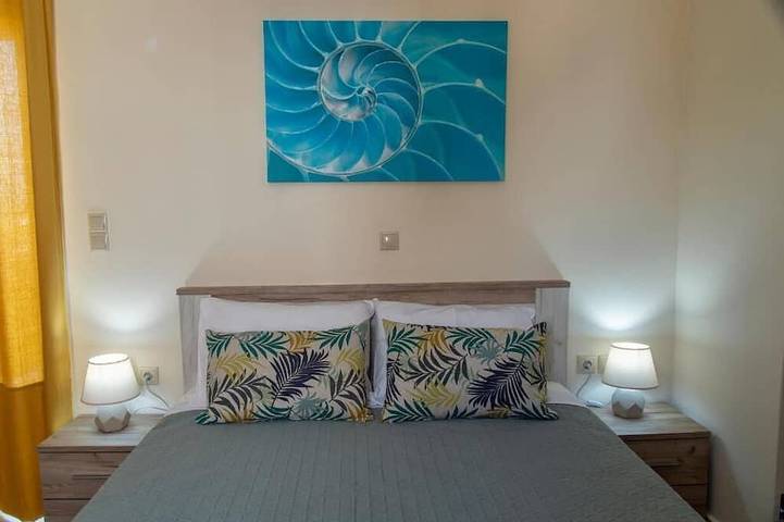 Location de vacances pour 6 personnes, avec Jacuzzi et Terrasse dans Palekastron - 2