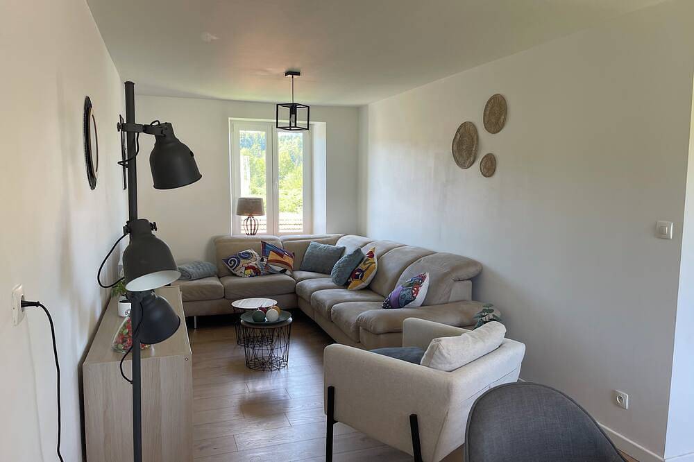 Vosges: quiet house near Gérardmer (15 min) – sleeps 8 – pets allowed. in Aumontzey, Sankt Didel