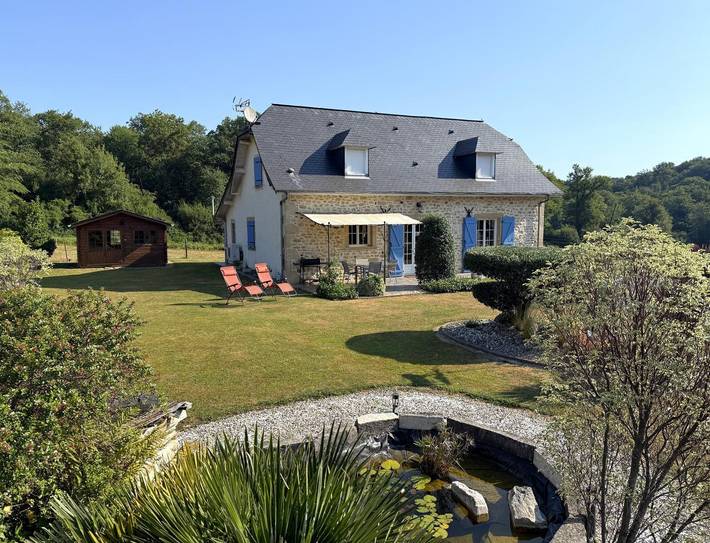 Gîte pour 5 personnes, avec Terrasse et Jardin