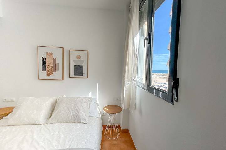Ganze Wohnung, Apartment with terrace and views of the beach in El Perelló (Costa de Valencia), Sueca