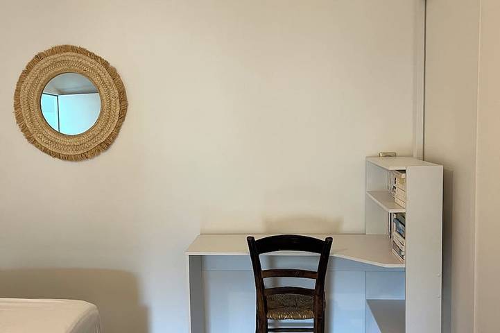 Location de vacances pour 8 personnes, avec terrasse et piscine à Saint-André-de-Cruzières - 4