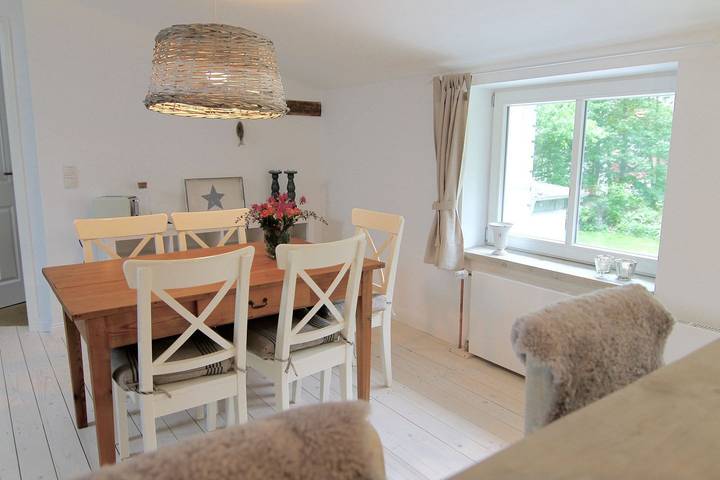 Ferienwohnung für 5 Personen, mit Garten und Whirlpool sowie Sauna, kinderfreundlich in Süderdeich - 2