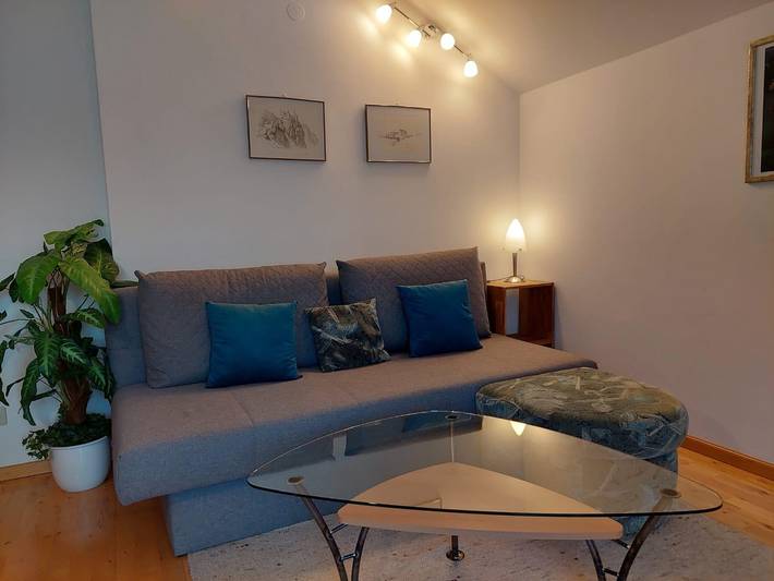 Gîte pour 4 personnes, avec jardin ainsi que balcon et vue, adapté aux familles à Treffen - 2