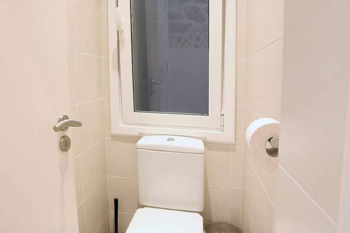 Ganze Wohnung, Schöne Ferienwohnung für 4 Personen im Zentrum in Strandnähe.  Wi-Fi und Ac. in Zurriola (San Sebastian), San Sebastian