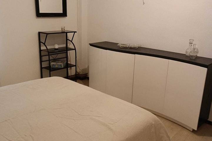 Entire apartment, Apartment 200 meters from the beach / Private parking option 75€/semaine in l'Estartit, Estartit