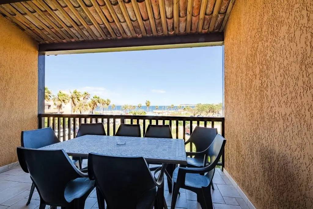 Appartement entier, Appt Vue Mer  Accès Direct Plage & Piscine Gassin in Port Cogolin, Gassin
