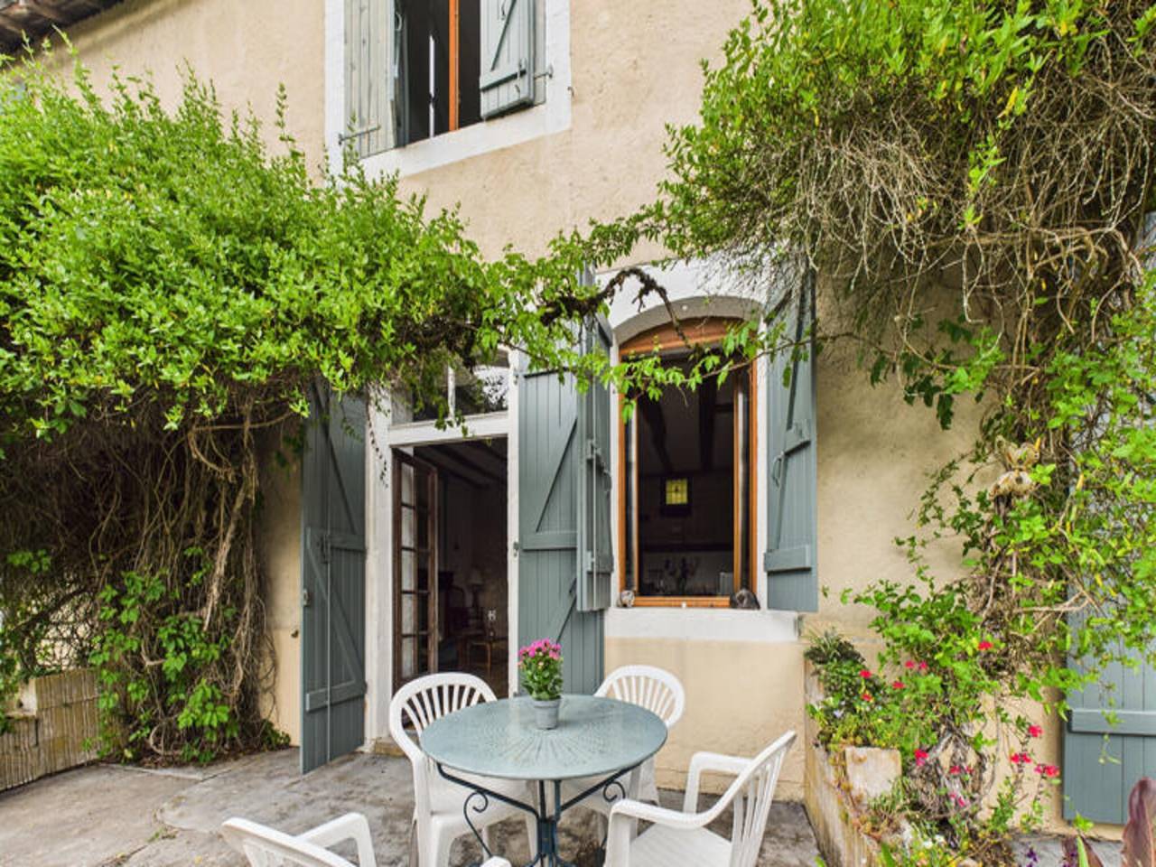 Apartamento entero, Apartamento en Montignac, cerca de las cuevas de Lascaux in Montignac, Périgord Noir