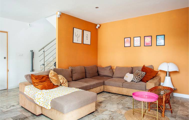 Location de vacances pour 8 personnes, avec terrasse et piscine à Gémenos - 3