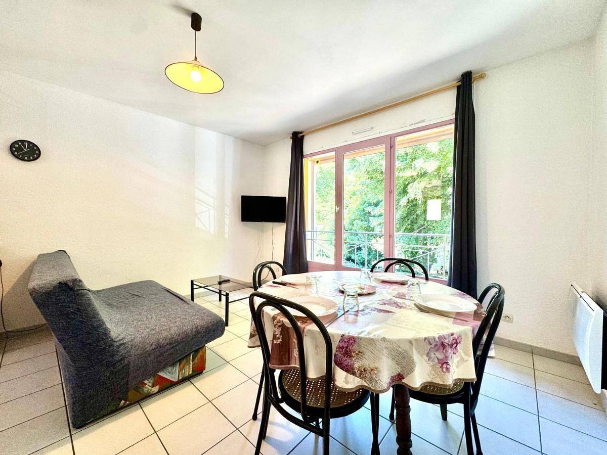 Appartement entier, Annexe Boullée Appartement 2 - Thermes Neyras les Bains in Neyrac les Bains, Meyras